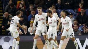 Bruno Fernandes scores stunner as Man Utd beat Burnley to end losing run Bruno Fernandes scores stunner as Man Utd beat Burnley to end losing run