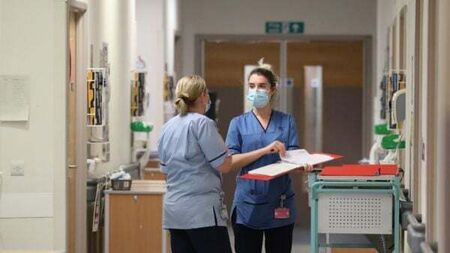 Number of nursing teams still waiting for pandemic bonus