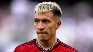 Manchester United suffer Lisandro Martinez injury blow Manchester United suffer Lisandro Martinez injury blow