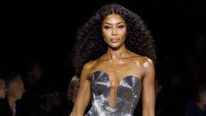 Naomi Campbell on the catwalk at Sarah Burton’s final Alexander McQueen show Naomi Campbell on the catwalk at Sarah Burton’s final Alexander McQueen show