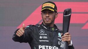 Mercedes ‘need to take Lewis Hamilton’s disqualification on the chin’