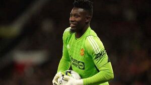 Erik ten Hag heaps praise on United goalkeeper Andre Onana after penalty heroics