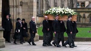 Manchester and wider football world say final goodbyes to Sir Bobby Charlton