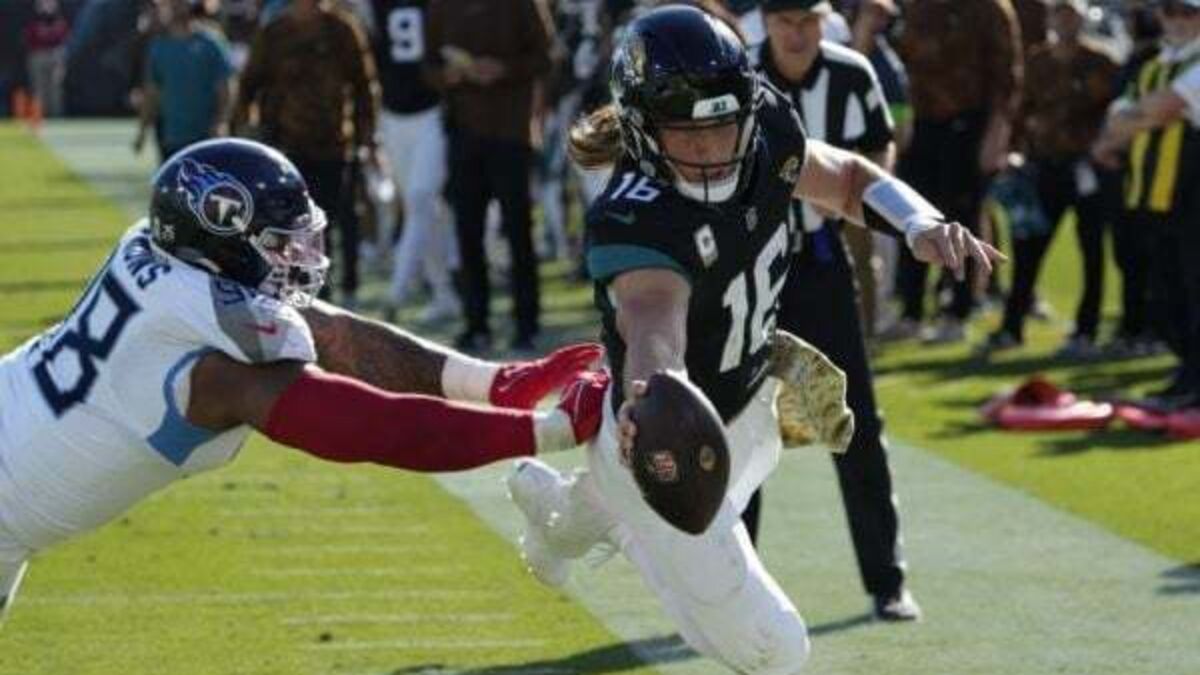 Trevor Lawrence leads Jacksonville Jaguars to victory against Tennessee Titans