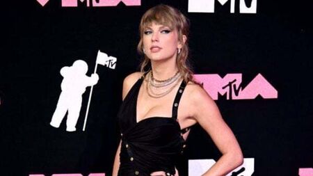 NFL star Travis Kelce shares details of how he first connected with Taylor Swift