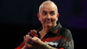 Phil Taylor to retire from darts at the end of next year