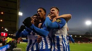 Brighton return to winning ways by edging Forest in thriller