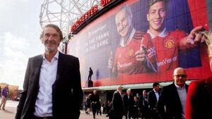 Sir Jim Ratcliffe’s Man Utd share purchase set to be announced early next week Sir Jim Ratcliffe’s Man Utd share purchase set to be announced early next week