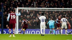 Jarrod Bowen and James Ward-Prowse earn West Ham victory at Tottenham Jarrod Bowen and James Ward-Prowse earn West Ham victory at Tottenham