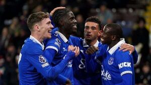 Everton make it four wins in a row with victory at Burnley