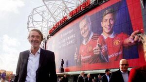 Jim Ratcliffe agrees deal to buy 25% in Manchester United