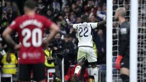 LaLiga leaders Real Madrid and Girona both snatch dramatic late wins