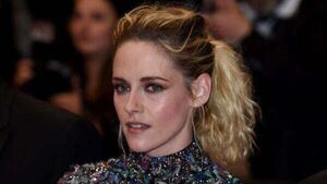 Kristen Stewart says Twilight is a gay movie that is ‘all about oppression’ Kristen Stewart says Twilight is a gay movie that is ‘all about oppression’