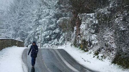 Motorists urged to be cautious amid freezing temperatures nationwide
