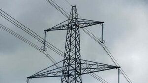 Wholesale electricity prices fell by 67% annually in 2023