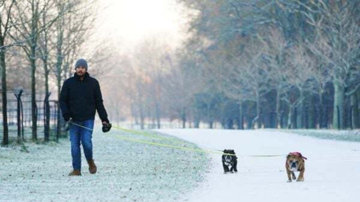 Band of heavy snow headed to Ireland and Britain later this week