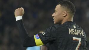 Kylian Mbappe scores after being dropped to bench as PSG beat Nantes Kylian Mbappe scores after being dropped to bench as PSG beat Nantes