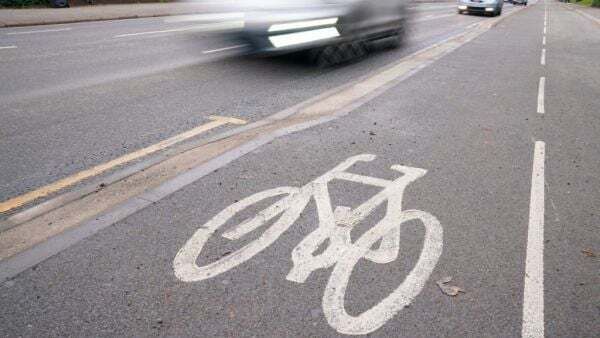 Over 680,000 fewer cars on city roads each day due to walkers and cyclists