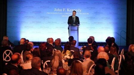 Varadkar to visit home of Boston Red Sox