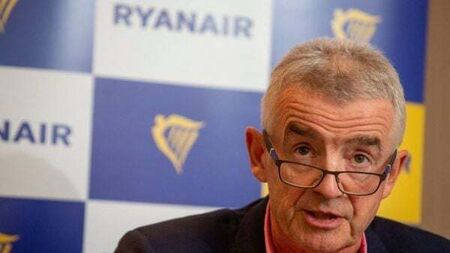 Ryanair's O'Leary ups pressure on Boeing with meeting in Dublin