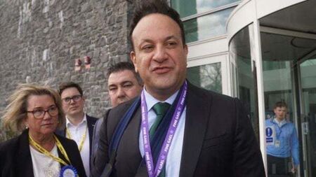 Varadkar backs Harris to secure historic fourth term for Fine Gael
