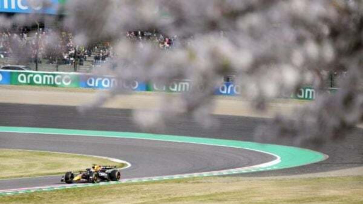 Normal service resumed as Max Verstappen coasts to victory in Japan