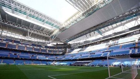 Real Madrid keen to close Bernabeu roof for Manchester City clash