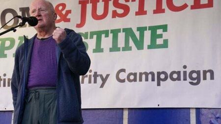Christy Moore attends pro-Palestine rally in Dublin