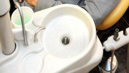 Over 100,000 children denied school dental screening appointments last year