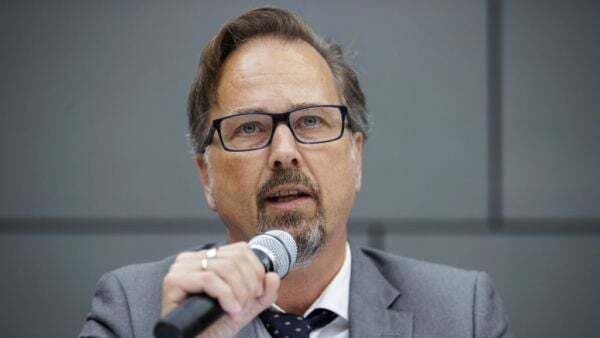 International panel cites ‘big gaps’ in Troubles police probes