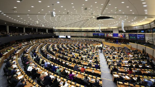 Fine Gael, Fianna Fáil and Sinn Féin expected to win seats in EU election, poll finds