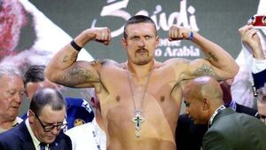 Oleksandr Usyk weight corrected ahead of Tyson Fury showdown Oleksandr Usyk weight corrected ahead of Tyson Fury showdown
