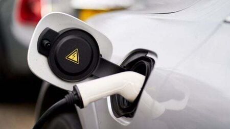 EV chargers every 60km along major roads under new plan