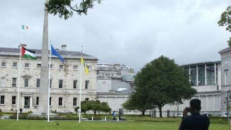 Dáil suspended after protesters interrupt statements on Palestine