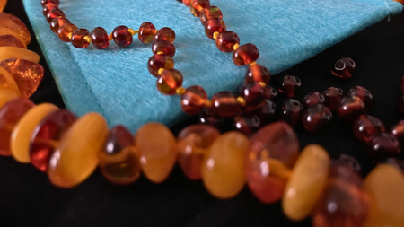 Amber teething beads prohibited over choking fears
