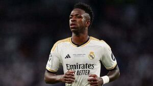 Valencia fans sentenced to eight months in prison for Vinicius racist abuse Valencia fans sentenced to eight months in prison for Vinicius racist abuse