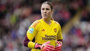 England goalkeeper Mary Earps to leave Manchester United England goalkeeper Mary Earps to leave Manchester United