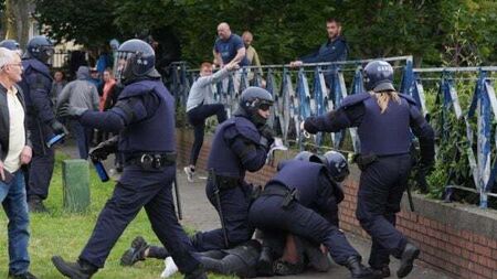 Arrests after protesters clash with Gardaí at site earmarked for asylum seekers