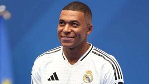 Real Madrid unveil Kylian Mbappe at a packed Bernabeu Stadium Real Madrid unveil Kylian Mbappe at a packed Bernabeu Stadium