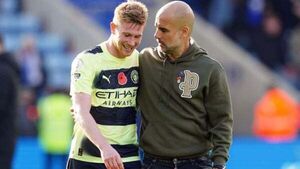 Pep Guardiola says Kevin De Bruyne ‘isn’t leaving’ Manchester City this season Pep Guardiola says Kevin De Bruyne ‘isn’t leaving’ Manchester City this season