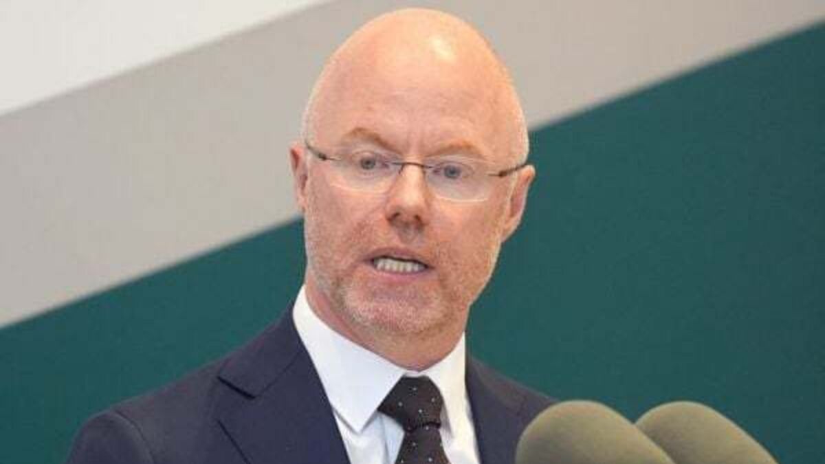 Things must improve at University Hospital Limerick, says Donnelly