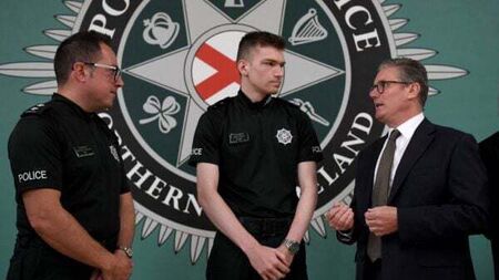 Starmer meets police in Belfast injured in recent disorder
