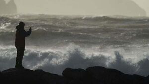 Yellow wind and rain warning issued for two counties Yellow wind and rain warning issued for two counties