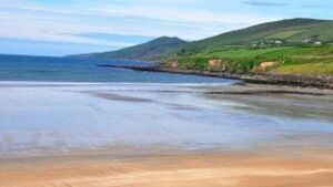 Man (50s) dies and four rescued from sea in major Coastguard operation at Co Cork beach