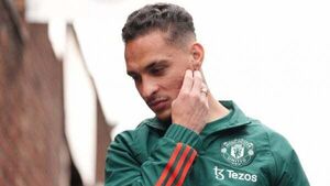 Erik ten Hag urges Antony to ‘bounce back’ into Manchester United team Erik ten Hag urges Antony to ‘bounce back’ into Manchester United team