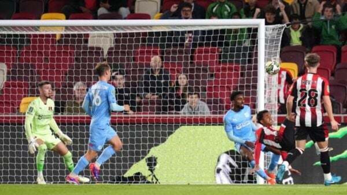 Fabio Carvalho’s stunning strike helps Brentford see off Leyton Orient