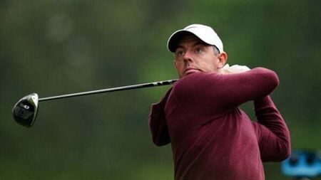Rory McIlroy overcomes club break to card 67 in ‘rollercoaster’ Wentworth start