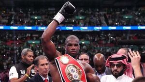 Daniel Dubois: I’ll fight Anthony Joshua or Oleksandr Usyk, whoever pays me most Daniel Dubois: I’ll fight Anthony Joshua or Oleksandr Usyk, whoever pays me most