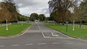 Man 'rammed’ gates of Áras an Uachtaráin this week causing €10,000 damage, court told Man 'rammed’ gates of Áras an Uachtaráin this week causing €10,000 damage, court told