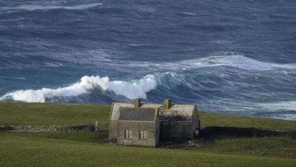 Storm Ashley: Weather warning extended to more counties amid very strong winds